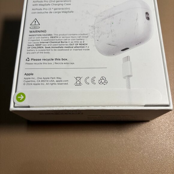 AirPods Pro 2 with MagSafe Charging Case (USB-C) - Picture 5 of 7